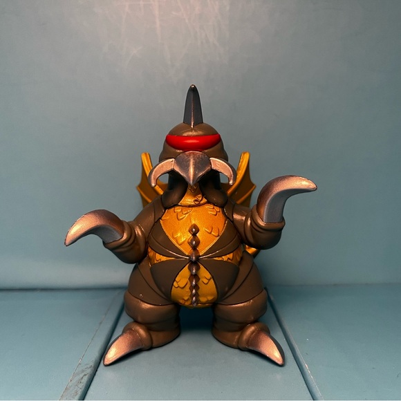 Godzilla (70th Anniversary) Mystery Minis - Gigan 1/24 - Picture 2 of 8